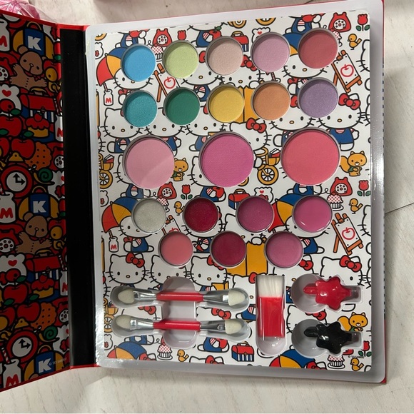 NWT Hello Kitty Little Girls Beauty Bundle. Perfect for Easter! - Picture 6 of 8
